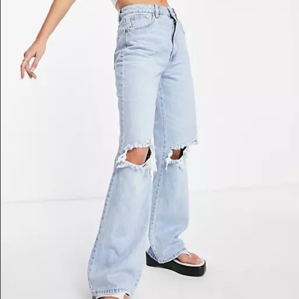 Stradivarius 90s dad jeans with rips in light wash